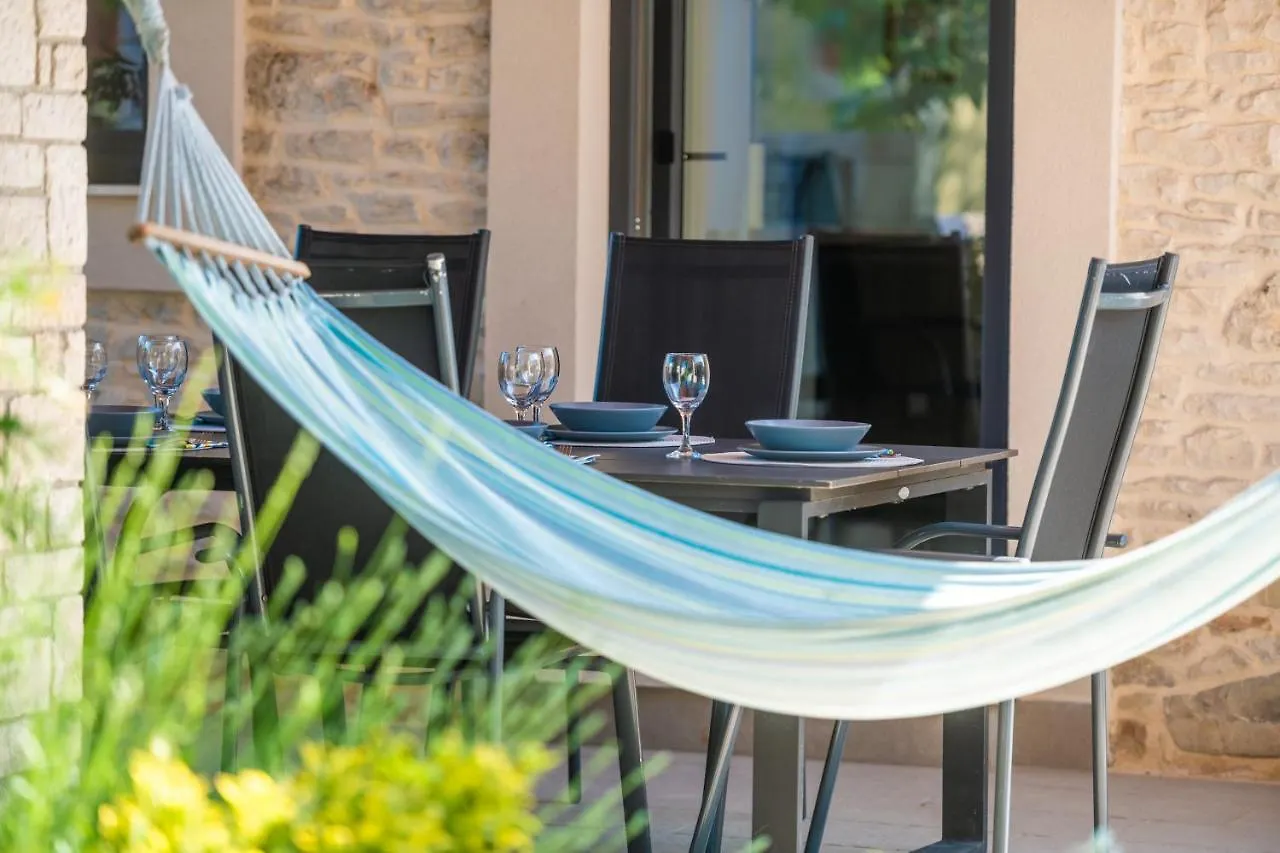 Villa Ena With Private Pool Pinezici